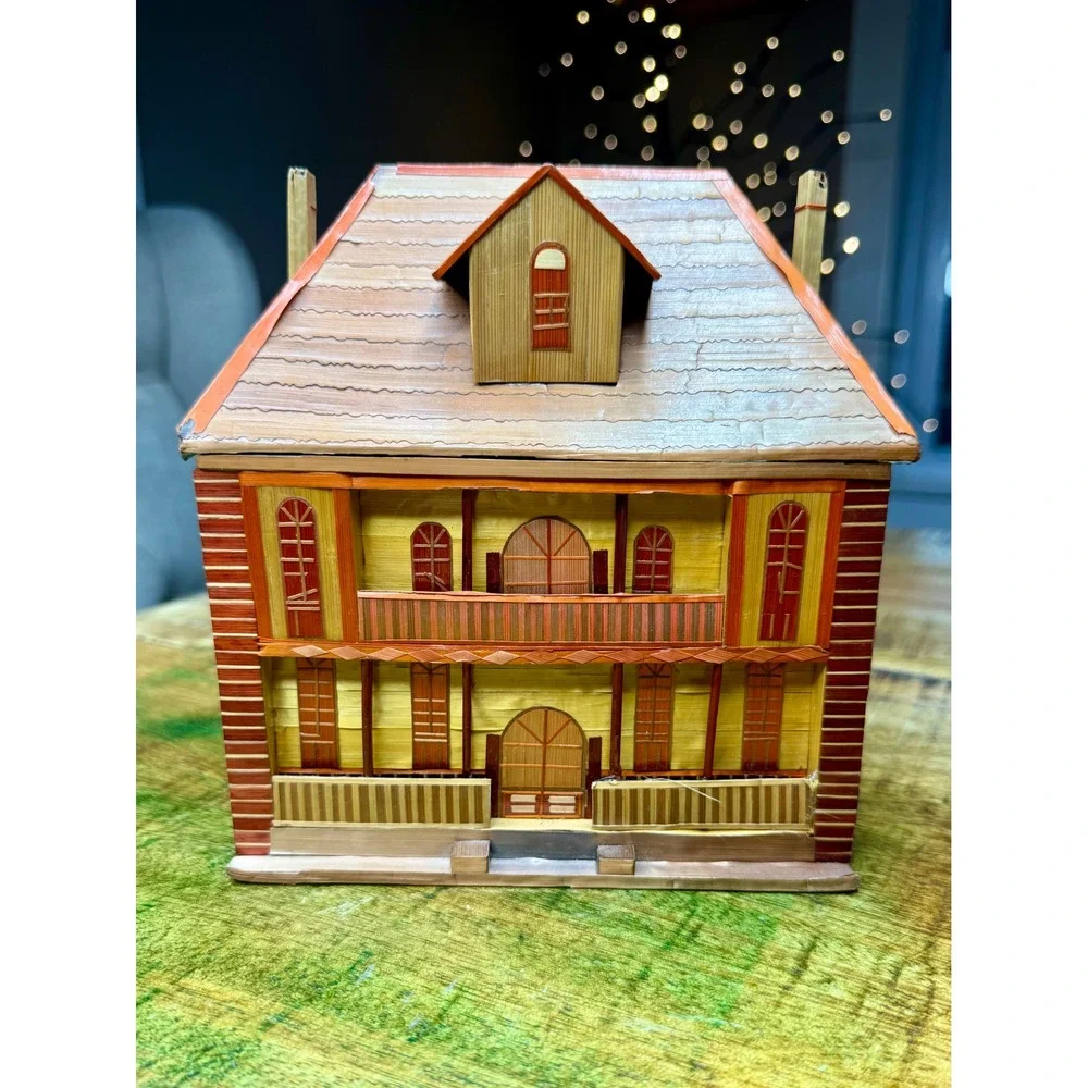 Straw Marquetry House Jewelry Box Brown Good Folk Art